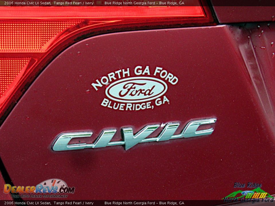 2006 Honda Civic LX Sedan Tango Red Pearl / Ivory Photo #28