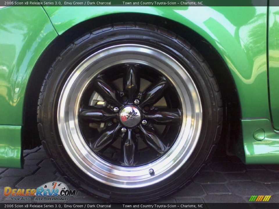 2006 Scion xB Release Series 3.0 Envy Green / Dark Charcoal Photo #32