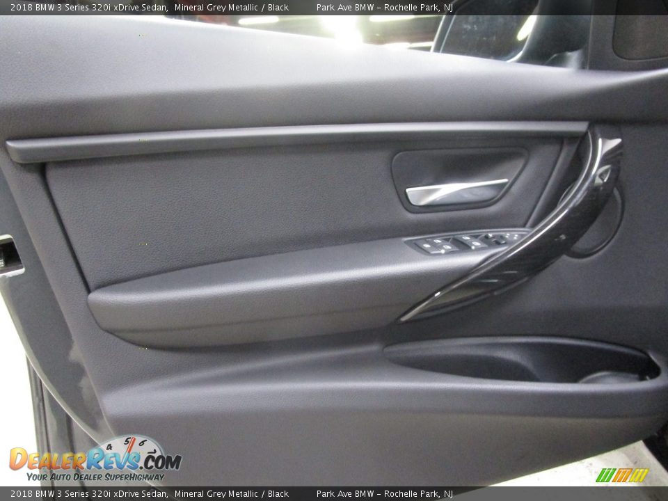 2018 BMW 3 Series 320i xDrive Sedan Mineral Grey Metallic / Black Photo #3