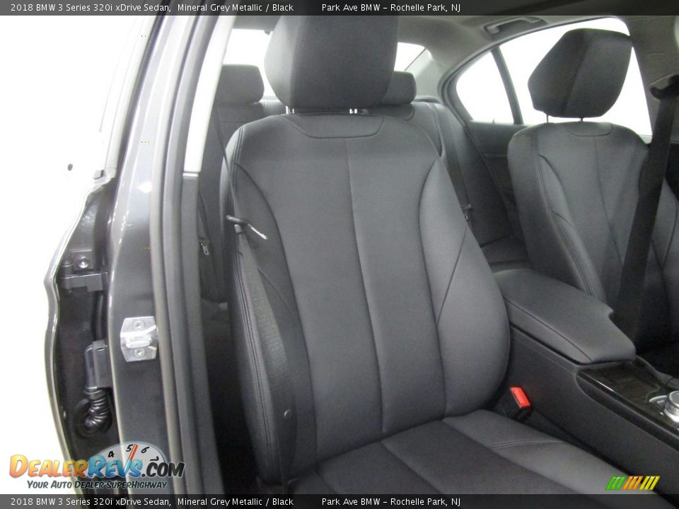 2018 BMW 3 Series 320i xDrive Sedan Mineral Grey Metallic / Black Photo #10