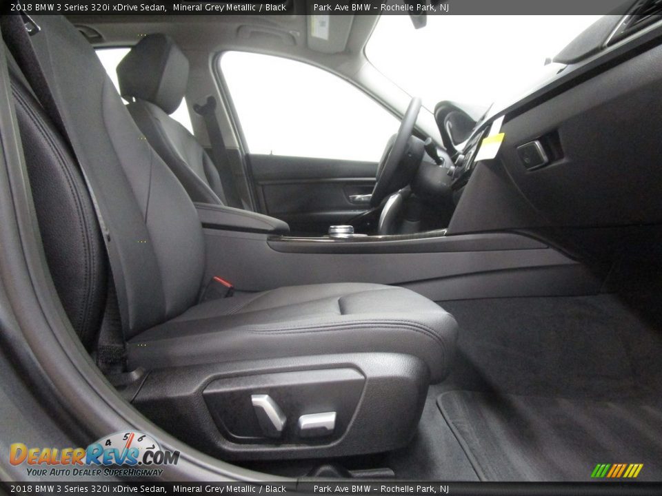 2018 BMW 3 Series 320i xDrive Sedan Mineral Grey Metallic / Black Photo #11