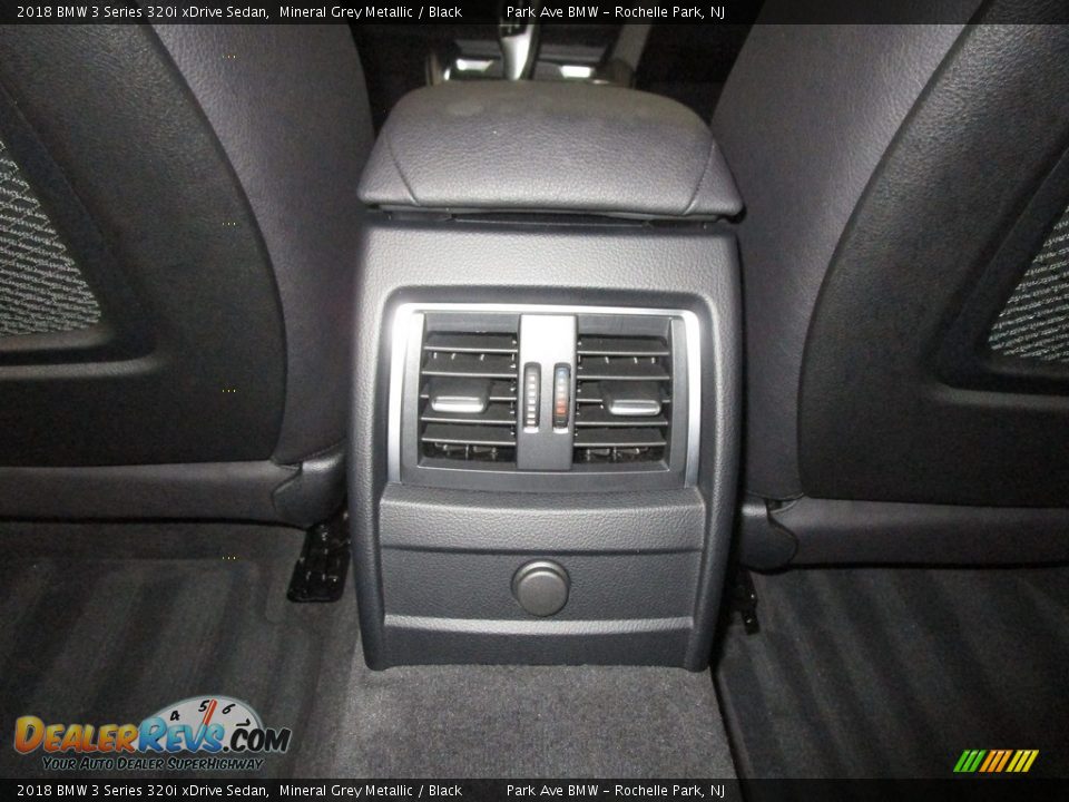 2018 BMW 3 Series 320i xDrive Sedan Mineral Grey Metallic / Black Photo #15