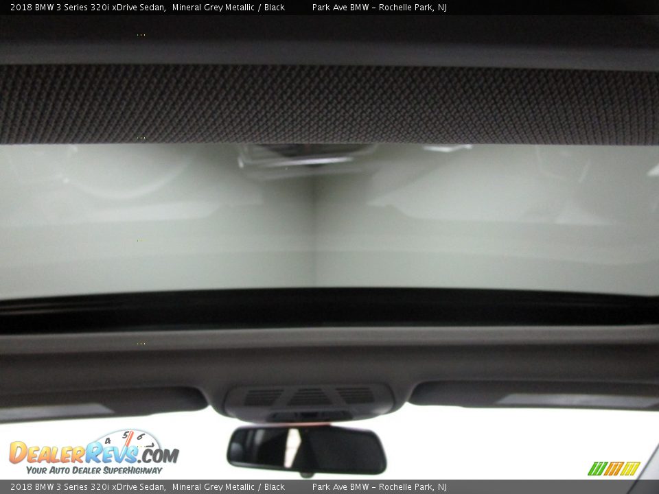2018 BMW 3 Series 320i xDrive Sedan Mineral Grey Metallic / Black Photo #17