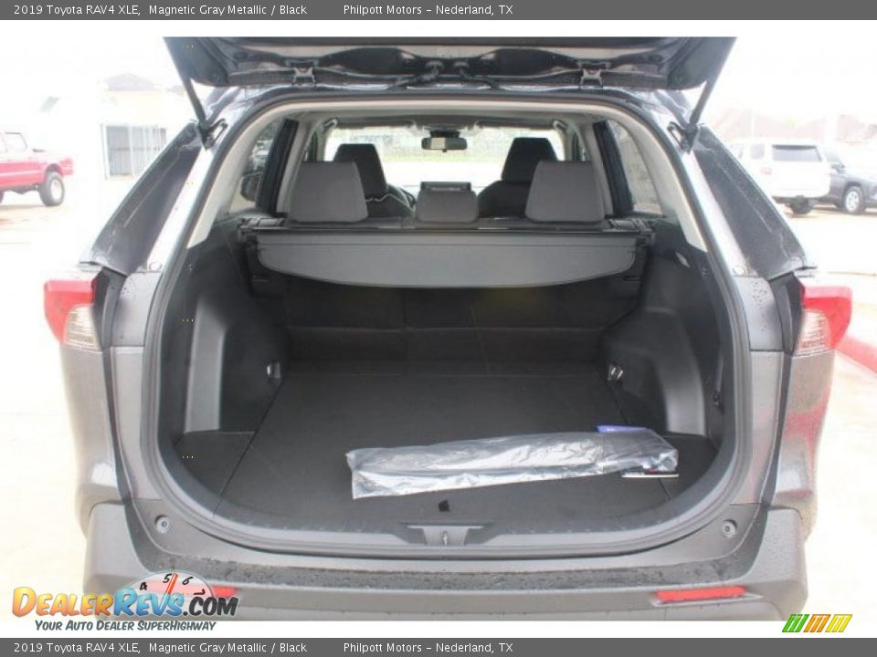 2019 Toyota RAV4 XLE Magnetic Gray Metallic / Black Photo #21