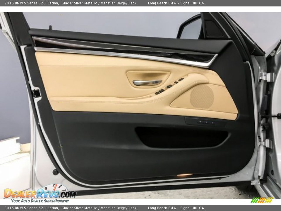 2016 BMW 5 Series 528i Sedan Glacier Silver Metallic / Venetian Beige/Black Photo #24