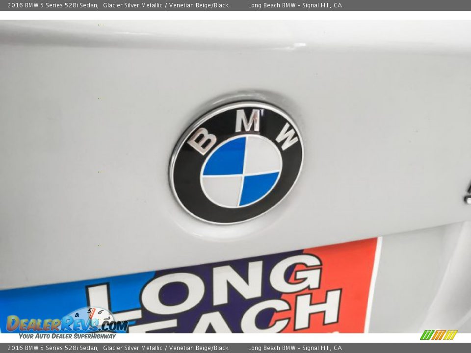 2016 BMW 5 Series 528i Sedan Glacier Silver Metallic / Venetian Beige/Black Photo #26