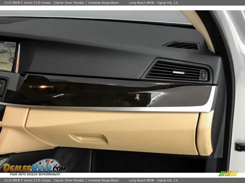 2016 BMW 5 Series 528i Sedan Glacier Silver Metallic / Venetian Beige/Black Photo #27