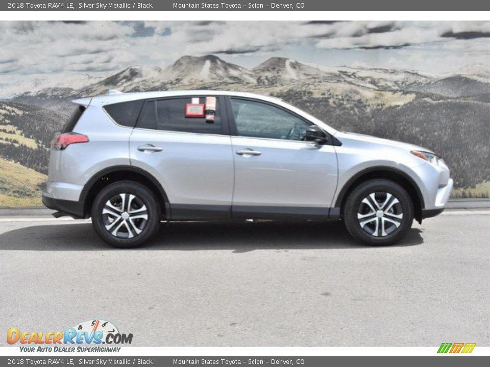 2018 Toyota RAV4 LE Silver Sky Metallic / Black Photo #2