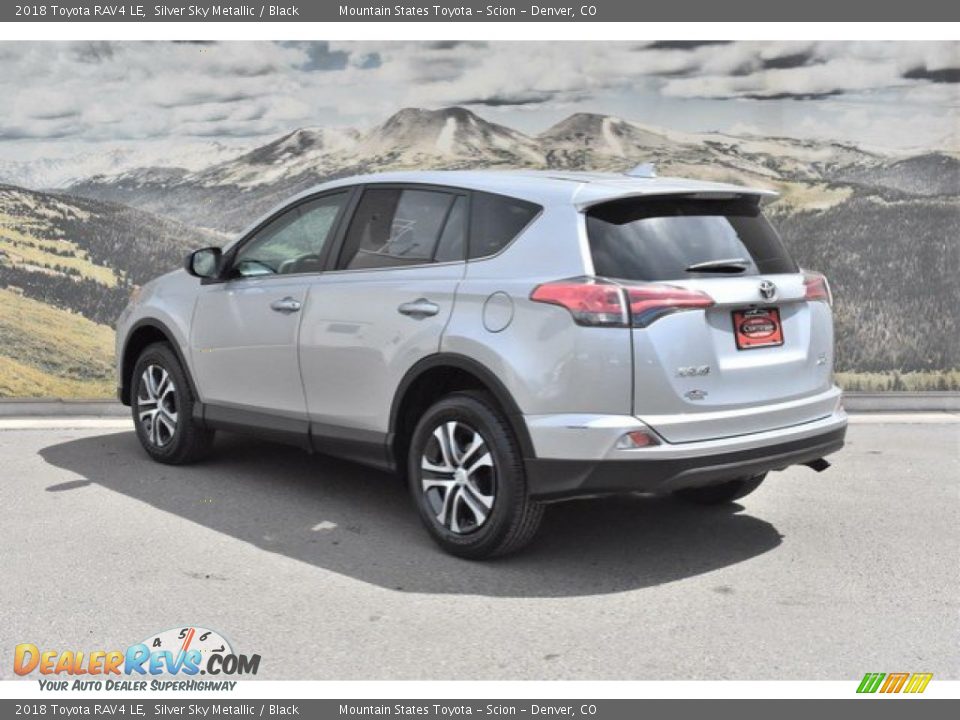 2018 Toyota RAV4 LE Silver Sky Metallic / Black Photo #7