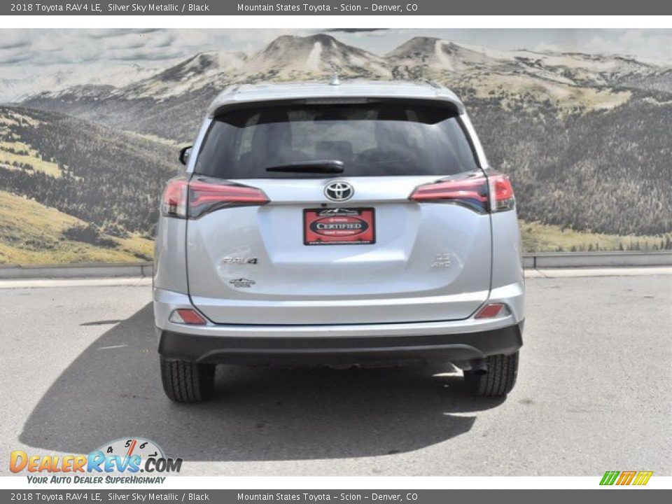 2018 Toyota RAV4 LE Silver Sky Metallic / Black Photo #8