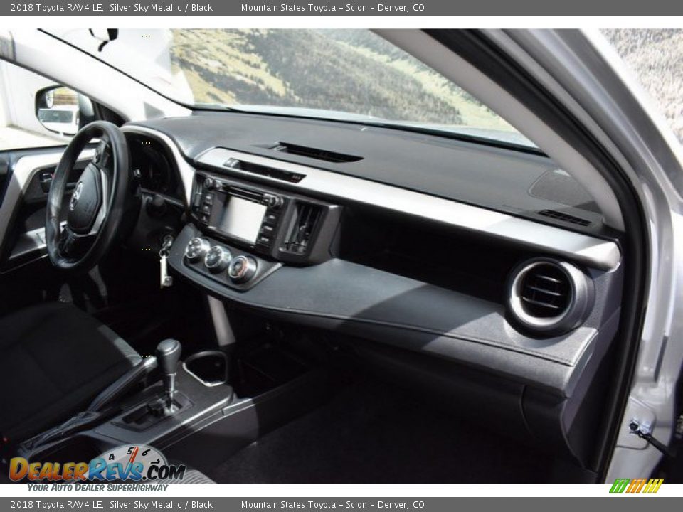 2018 Toyota RAV4 LE Silver Sky Metallic / Black Photo #15