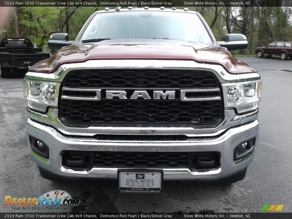 2019 Ram 3500 Tradesman Crew Cab 4x4 Chassis Delmonico Red Pearl / Black/Diesel Gray Photo #3