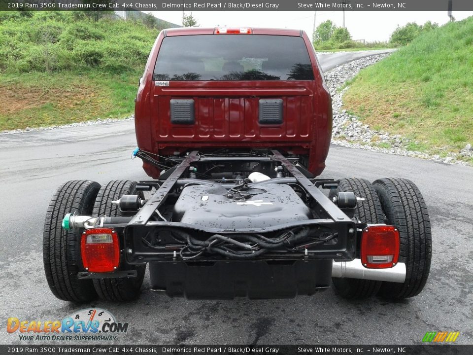 2019 Ram 3500 Tradesman Crew Cab 4x4 Chassis Delmonico Red Pearl / Black/Diesel Gray Photo #6