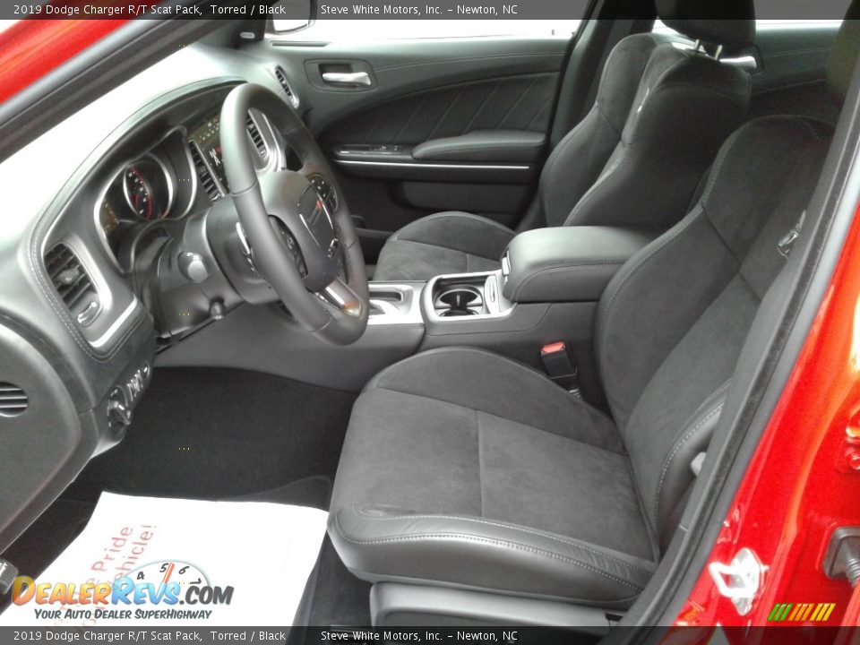 Front Seat of 2019 Dodge Charger R/T Scat Pack Photo #8
