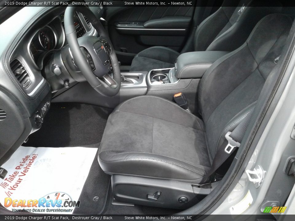 Front Seat of 2019 Dodge Charger R/T Scat Pack Photo #8