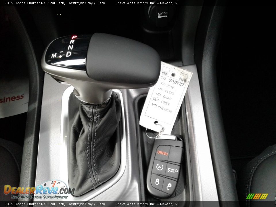 2019 Dodge Charger R/T Scat Pack Shifter Photo #15