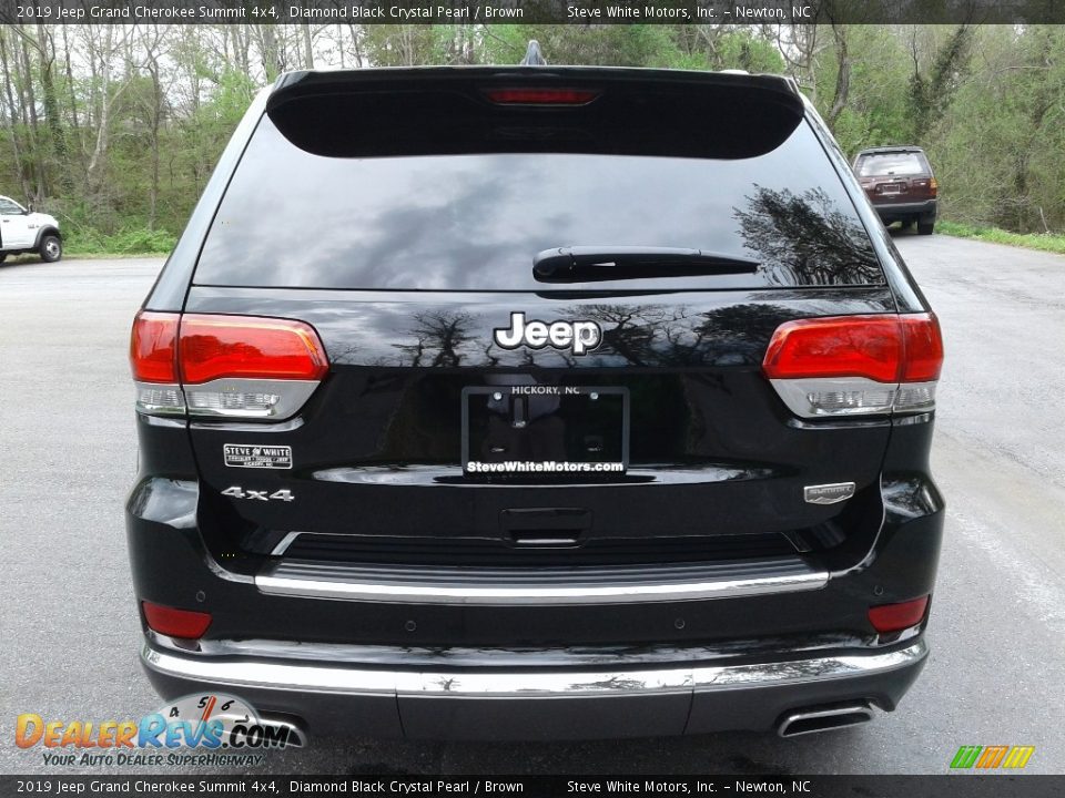 2019 Jeep Grand Cherokee Summit 4x4 Diamond Black Crystal Pearl / Brown Photo #6