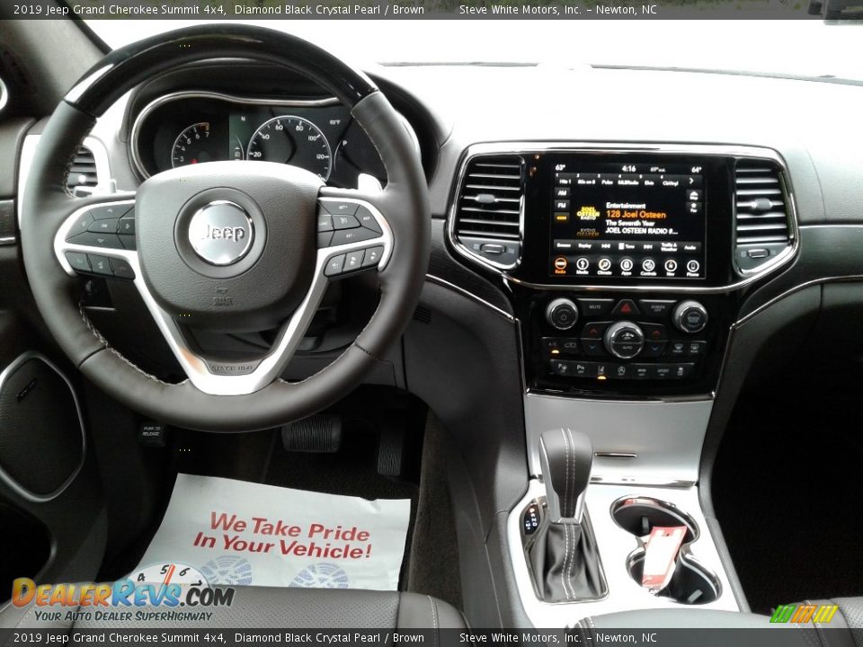 2019 Jeep Grand Cherokee Summit 4x4 Diamond Black Crystal Pearl / Brown Photo #27