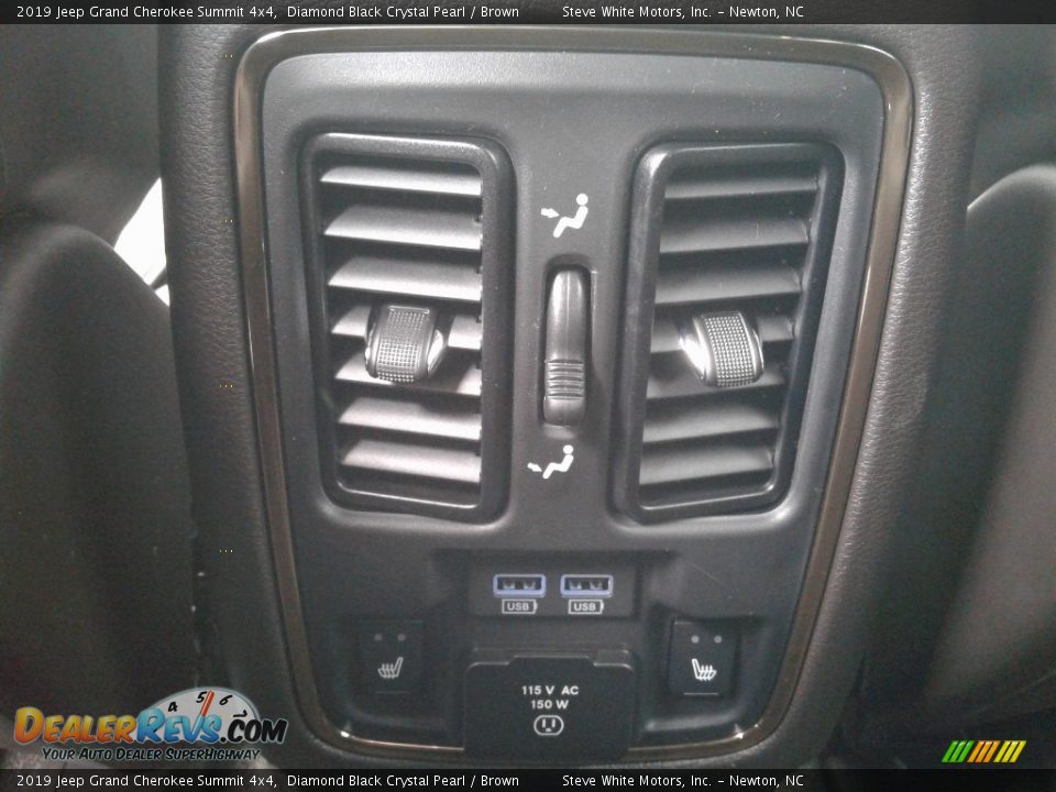 2019 Jeep Grand Cherokee Summit 4x4 Diamond Black Crystal Pearl / Brown Photo #28