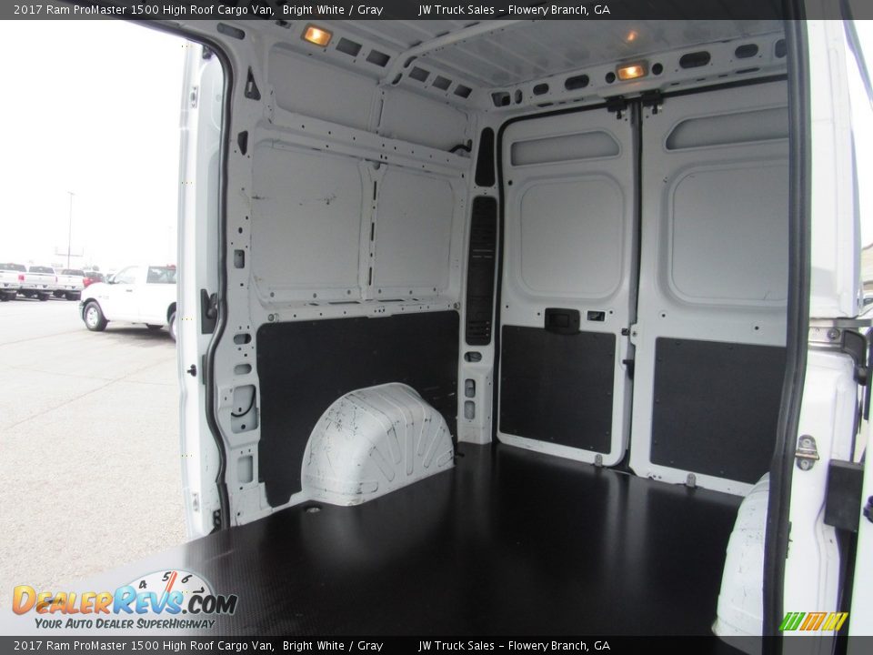 2017 Ram ProMaster 1500 High Roof Cargo Van Bright White / Gray Photo #17