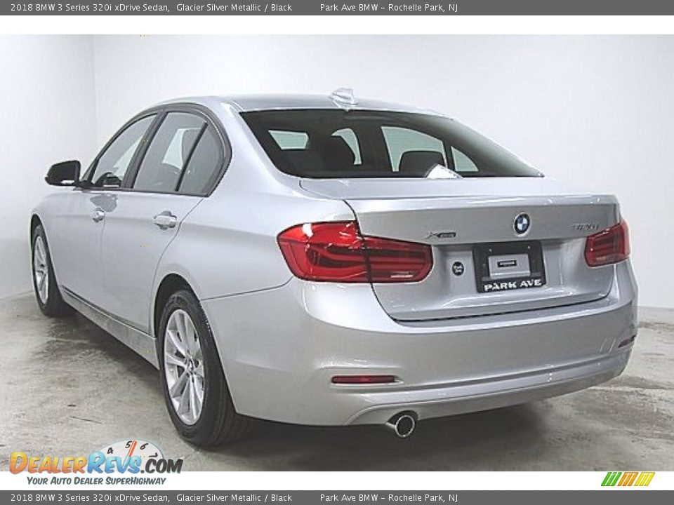 2018 BMW 3 Series 320i xDrive Sedan Glacier Silver Metallic / Black Photo #1