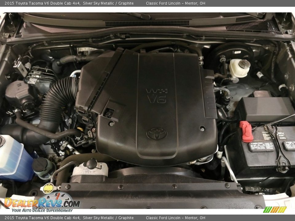 2015 Toyota Tacoma V6 Double Cab 4x4 Silver Sky Metallic / Graphite Photo #17