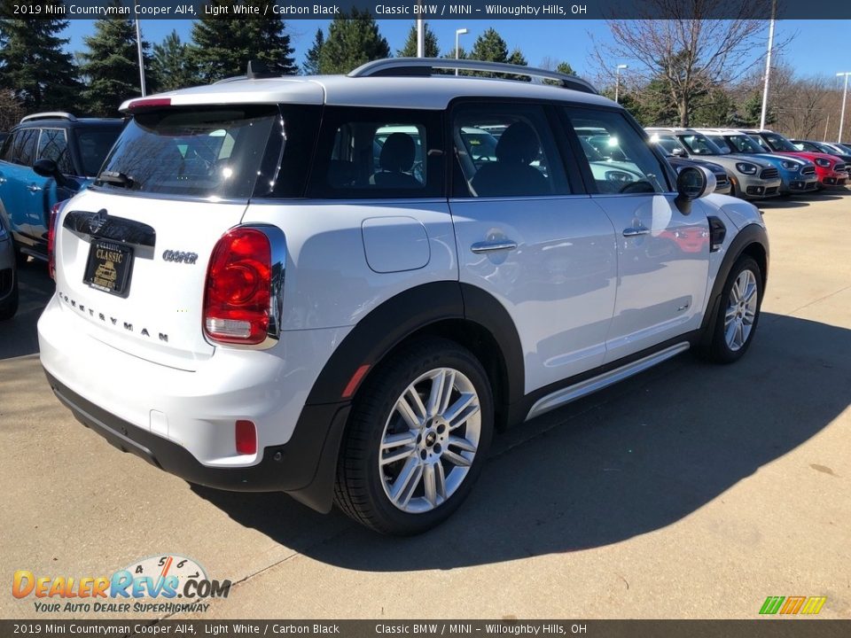 2019 Mini Countryman Cooper All4 Light White / Carbon Black Photo #2