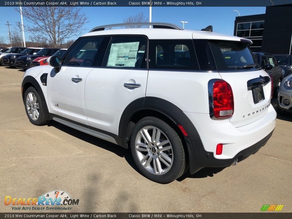 2019 Mini Countryman Cooper All4 Light White / Carbon Black Photo #3