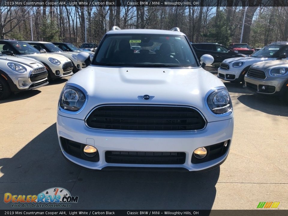 2019 Mini Countryman Cooper All4 Light White / Carbon Black Photo #5