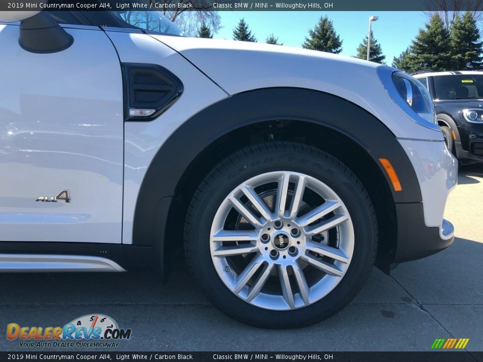 2019 Mini Countryman Cooper All4 Light White / Carbon Black Photo #9