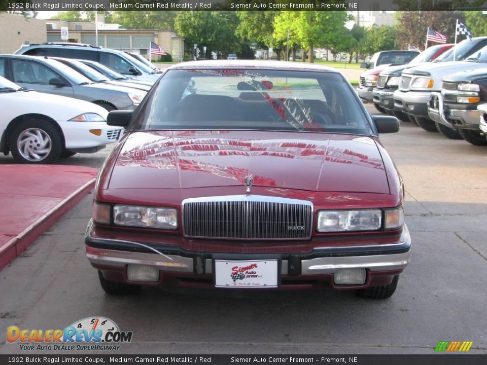 1992 Buick Regal Limited Coupe Medium Garnet Red Metallic / Red Photo #2