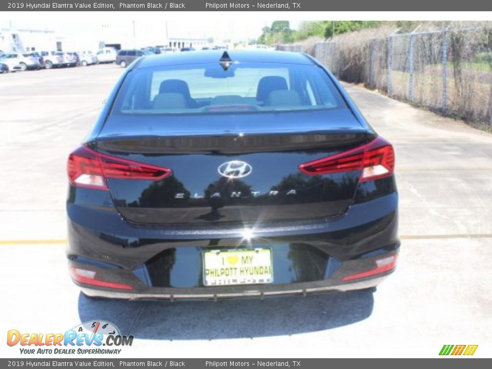 2019 Hyundai Elantra Value Edition Phantom Black / Black Photo #7