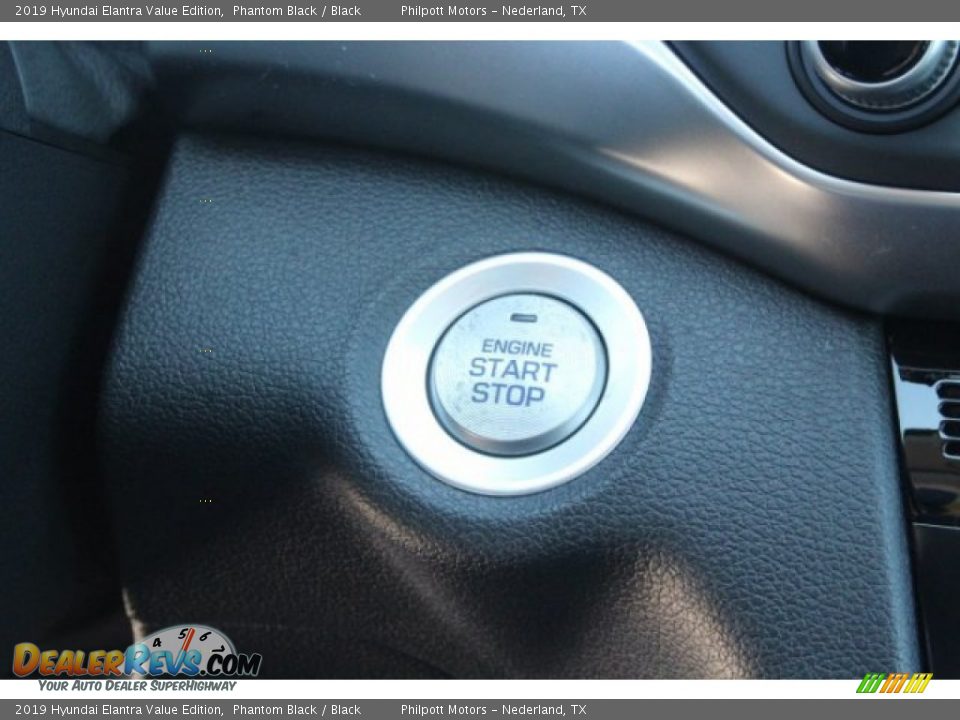 2019 Hyundai Elantra Value Edition Phantom Black / Black Photo #14
