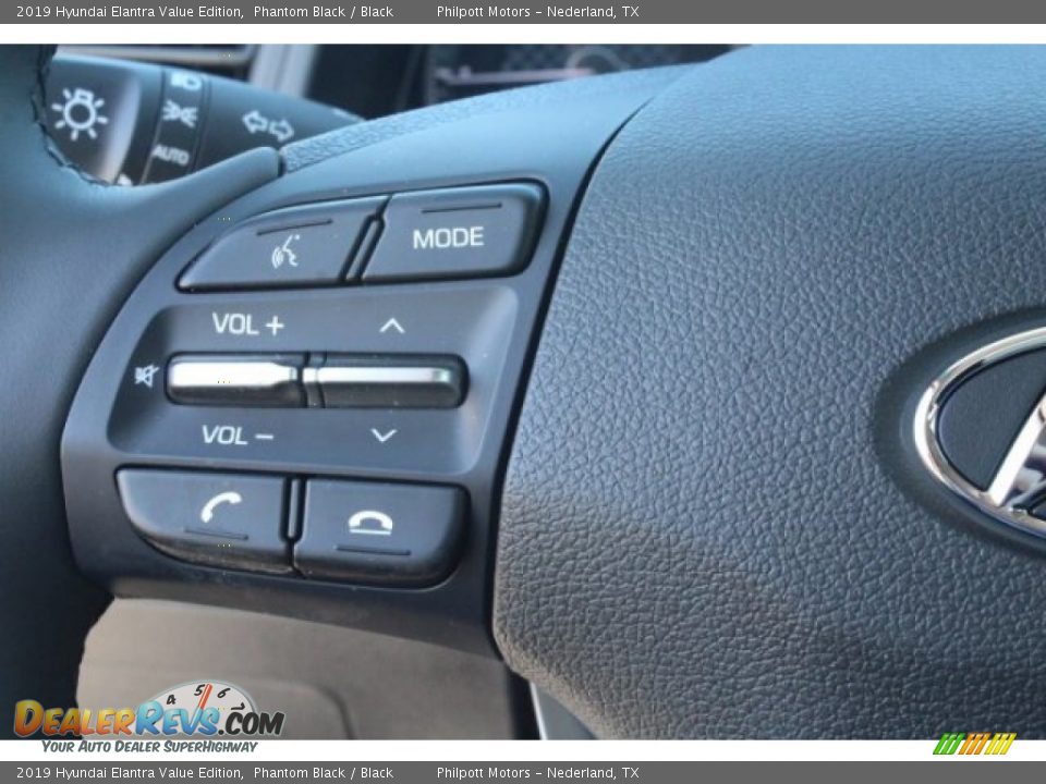 2019 Hyundai Elantra Value Edition Phantom Black / Black Photo #15