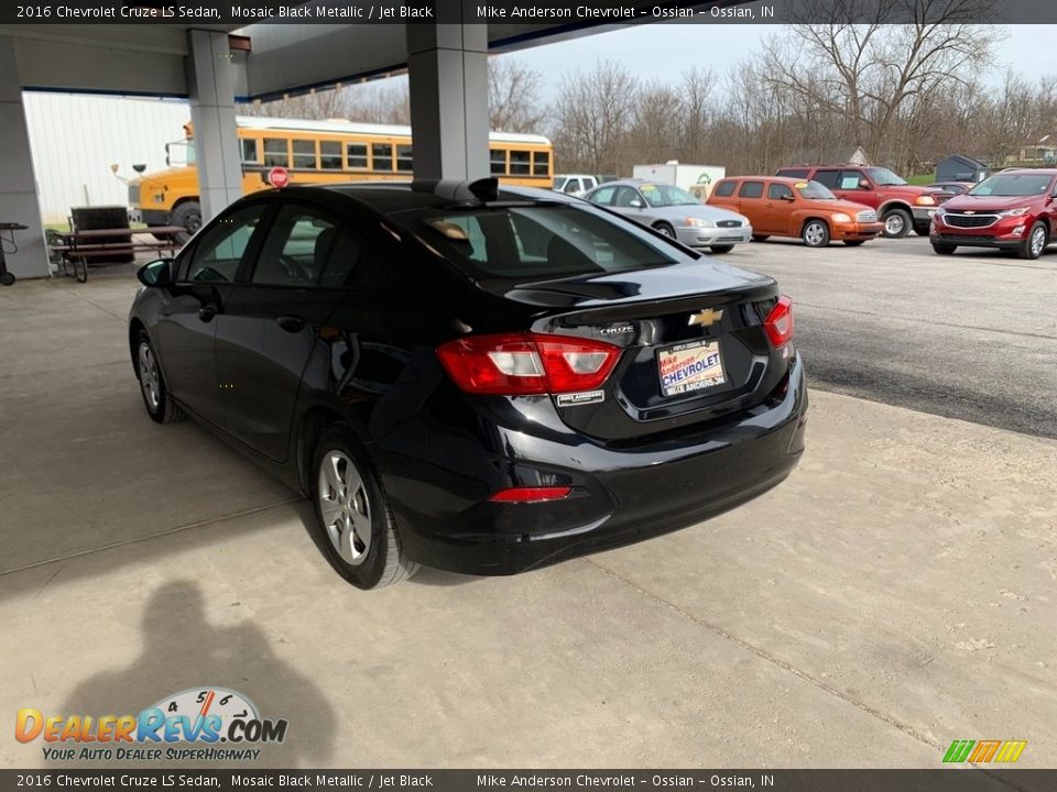 2016 Chevrolet Cruze LS Sedan Mosaic Black Metallic / Jet Black Photo #16