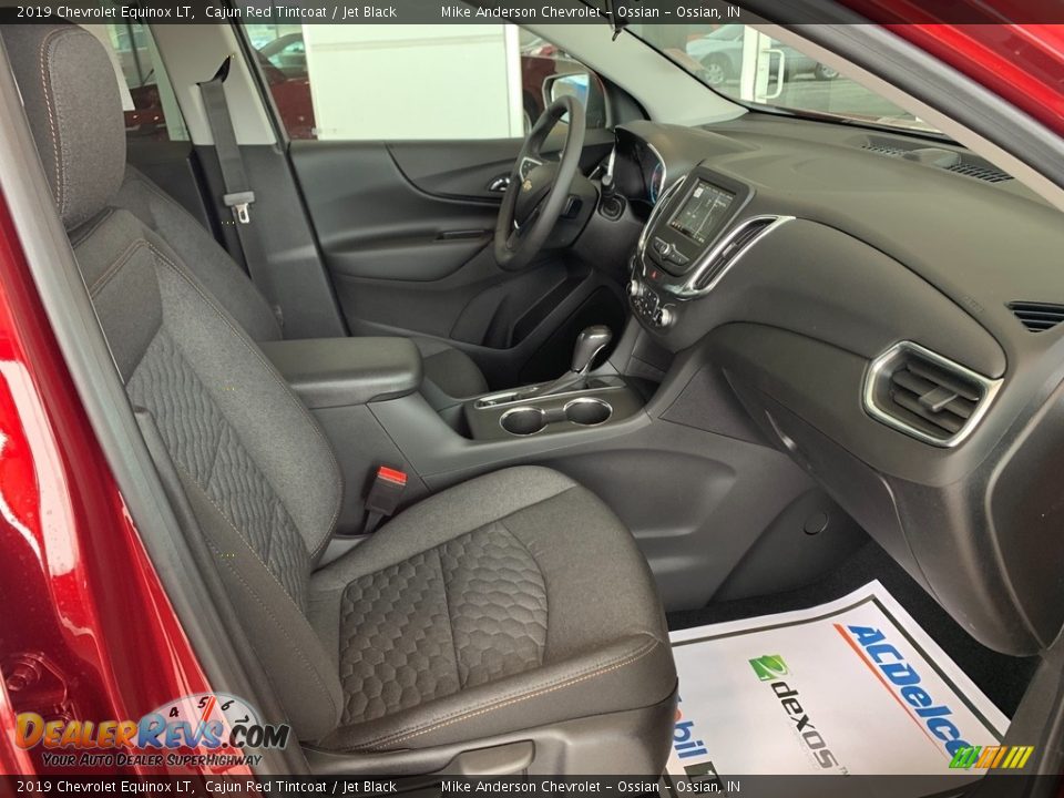 Front Seat of 2019 Chevrolet Equinox LT Photo #13