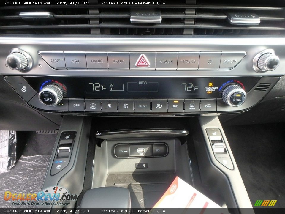 Controls of 2020 Kia Telluride EX AWD Photo #19