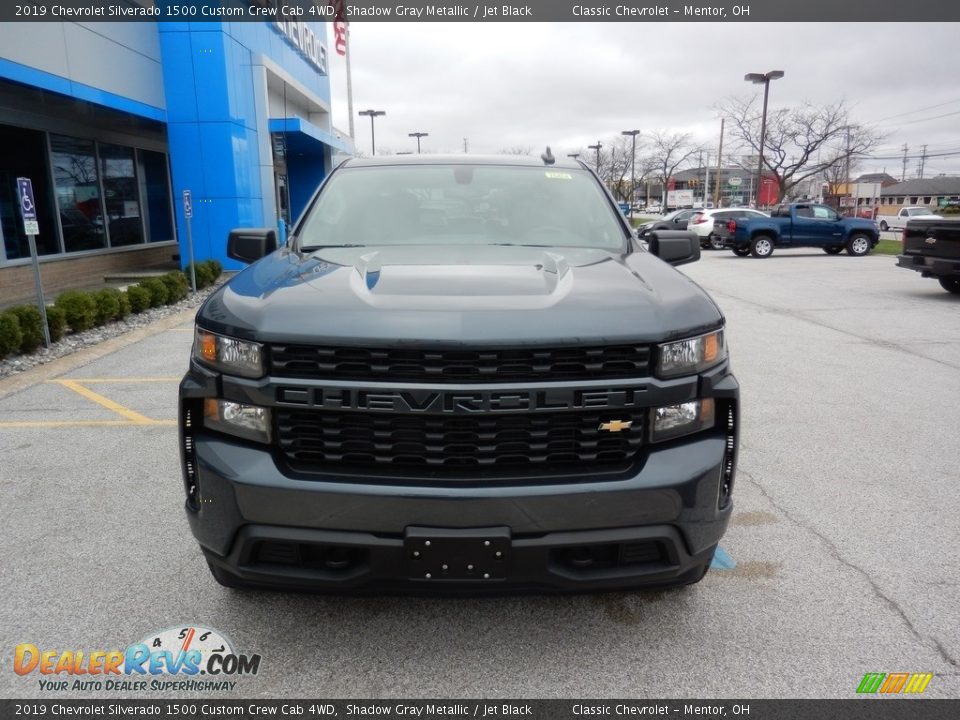 2019 Chevrolet Silverado 1500 Custom Crew Cab 4WD Shadow Gray Metallic / Jet Black Photo #2