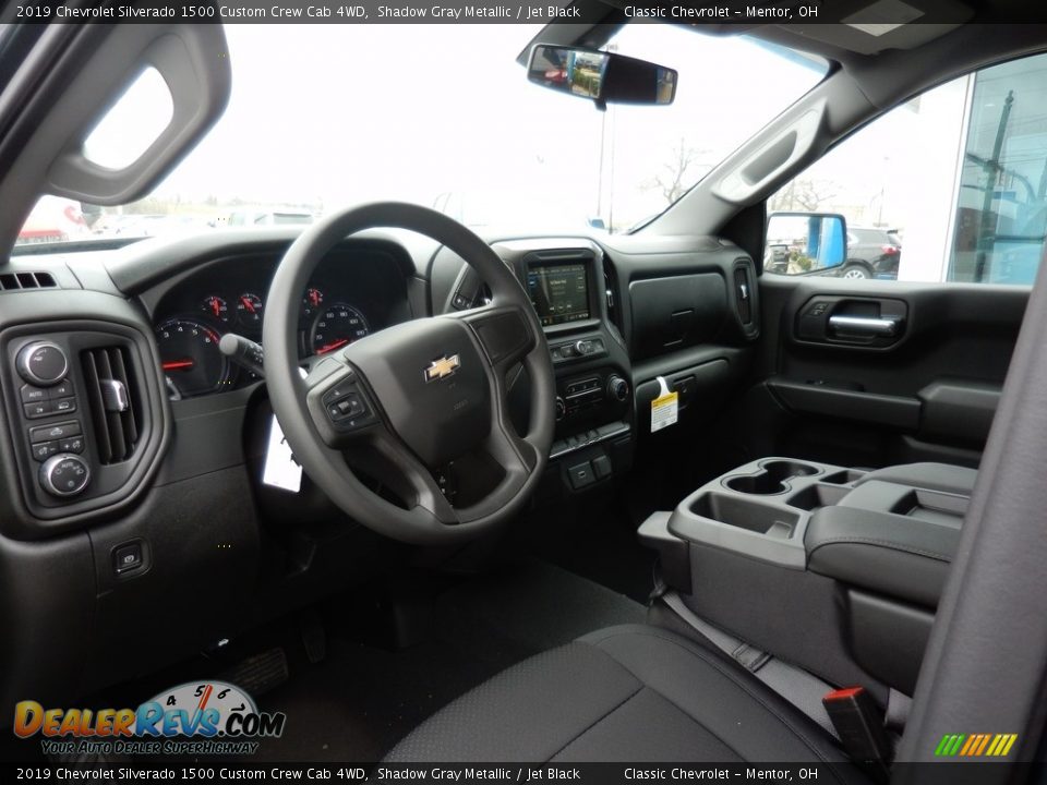 2019 Chevrolet Silverado 1500 Custom Crew Cab 4WD Shadow Gray Metallic / Jet Black Photo #6