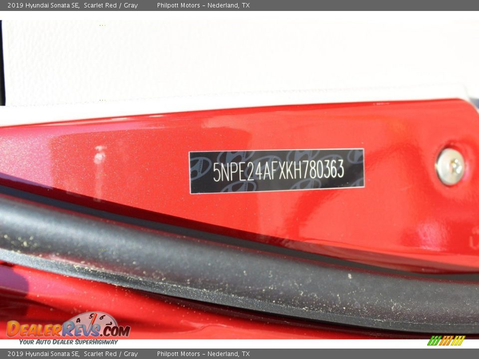 2019 Hyundai Sonata SE Scarlet Red / Gray Photo #22