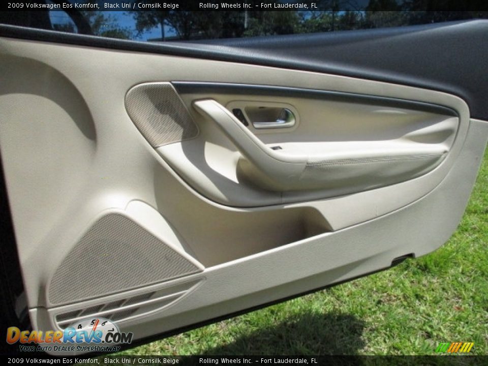 2009 Volkswagen Eos Komfort Black Uni / Cornsilk Beige Photo #19
