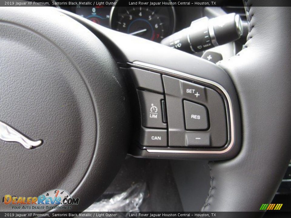 2019 Jaguar XF Premium Steering Wheel Photo #28