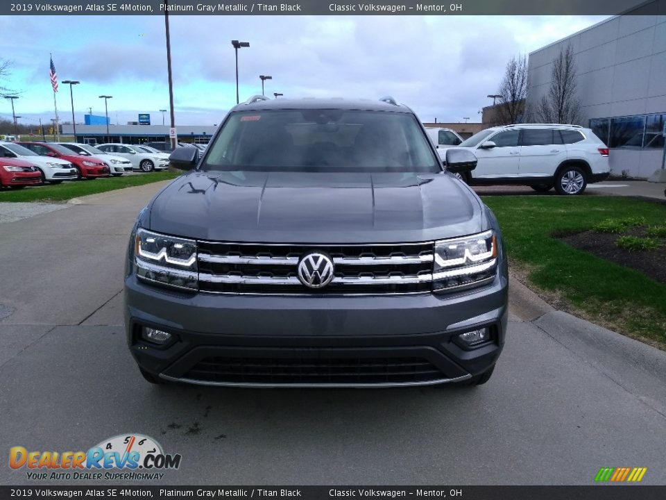 2019 Volkswagen Atlas SE 4Motion Platinum Gray Metallic / Titan Black Photo #2