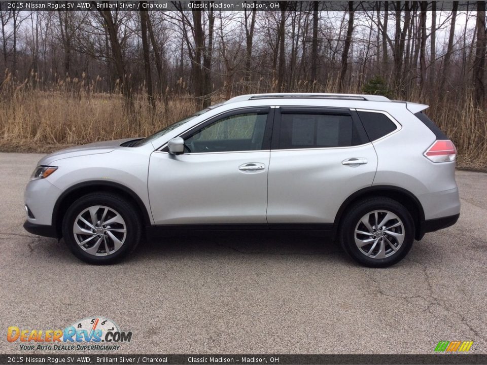 2015 Nissan Rogue SV AWD Brilliant Silver / Charcoal Photo #2
