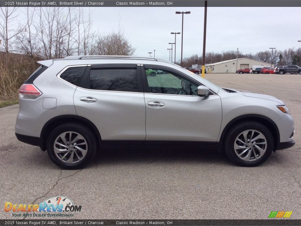 2015 Nissan Rogue SV AWD Brilliant Silver / Charcoal Photo #6