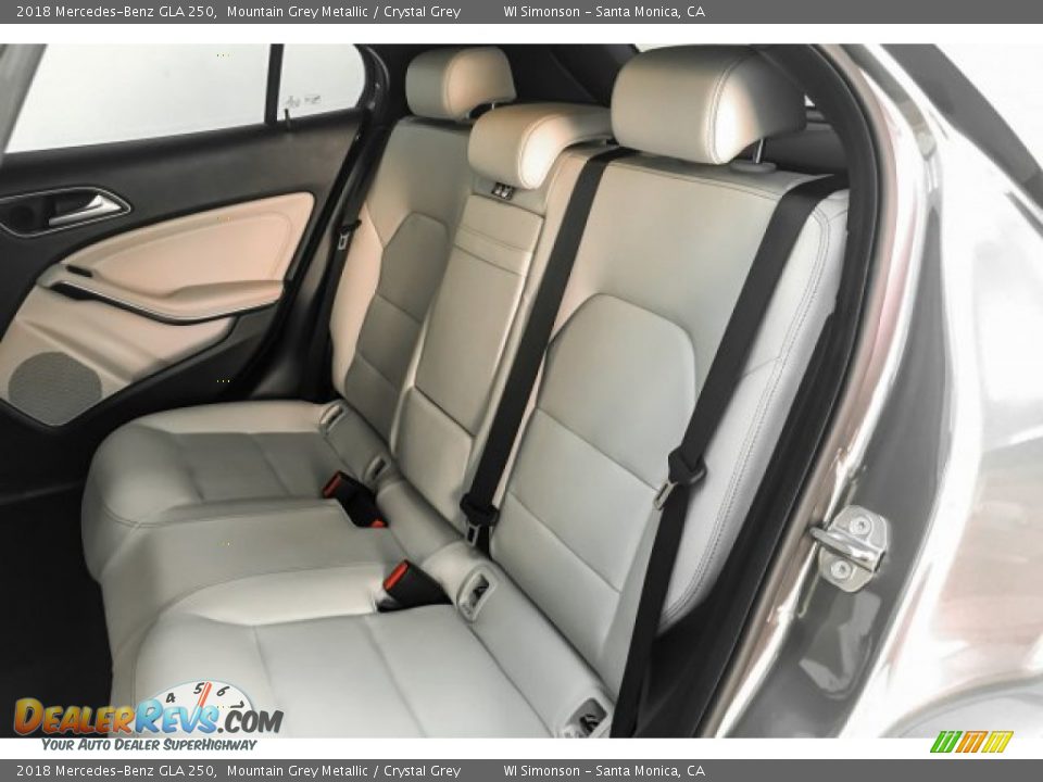 2018 Mercedes-Benz GLA 250 Mountain Grey Metallic / Crystal Grey Photo #17