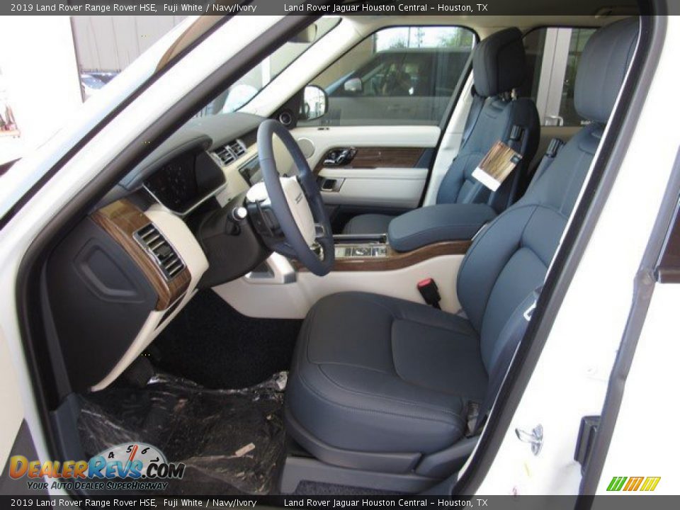 Front Seat of 2019 Land Rover Range Rover HSE Photo #3
