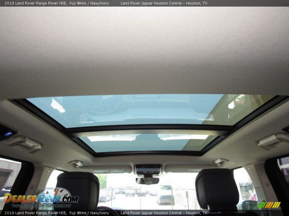 2019 Land Rover Range Rover HSE Fuji White / Navy/Ivory Photo #18