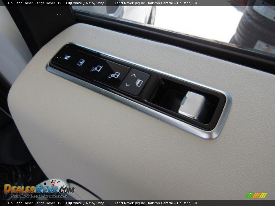 2019 Land Rover Range Rover HSE Fuji White / Navy/Ivory Photo #24