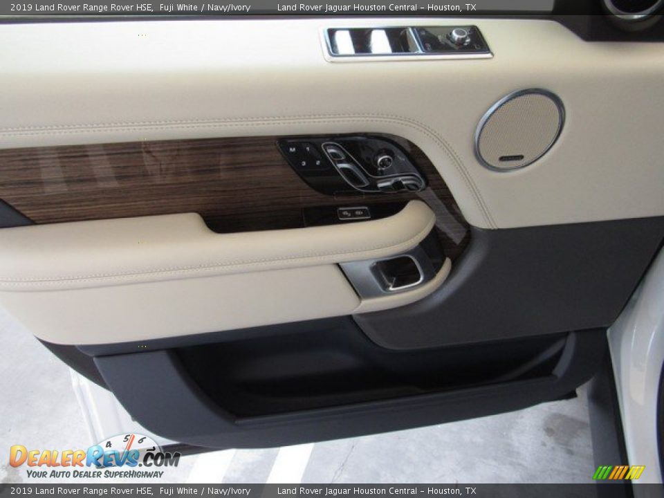 2019 Land Rover Range Rover HSE Fuji White / Navy/Ivory Photo #26
